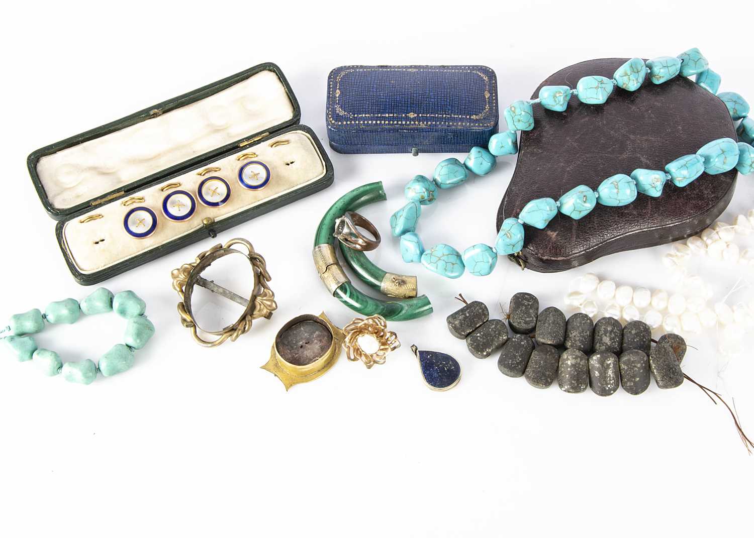 Lot 19 - A 19th century leather jewel case