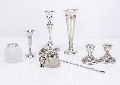 Lot 441 - A small collection of silver and other items