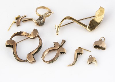 Lot 363 - A collection of gold mounts