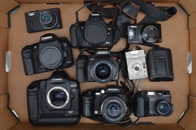 Lot 11 - A Group of Digital Cameras