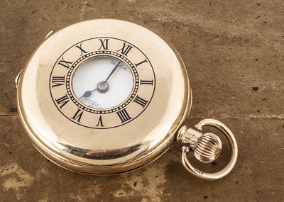 Lot 393 - A George V period Waltham 9ct gold half hunter pocket watch