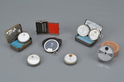 Lot 55 - A Group of Exposure Meters