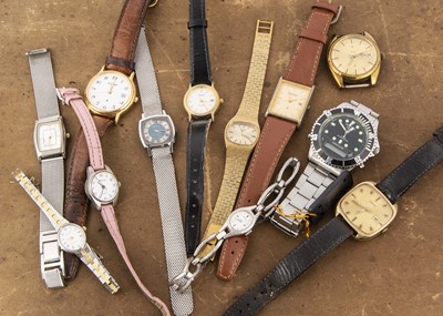 Lot 398 - Twelve wristwatches
