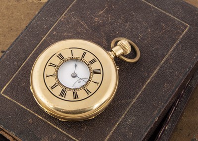 Lot 403 - A c1930s 18ct gold half hunter pocket watch