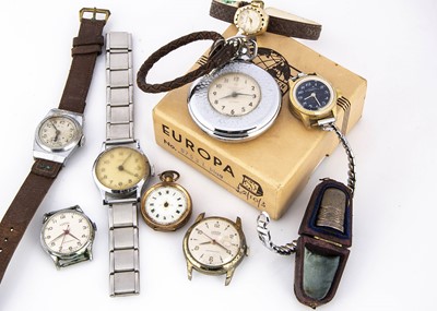 Lot 411 - A small 14ct gold pocket watch