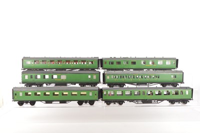 Lot 80 - Kitbuilt 0 Gauge mixed group of SR Passenger coaches