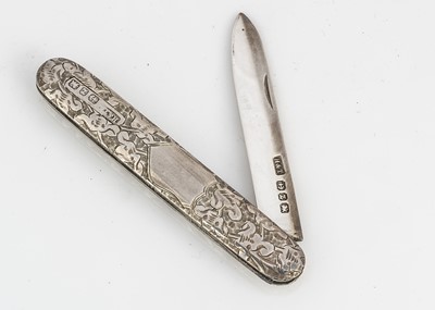 Lot 452 - A cased late Victorian silver pocket knife
