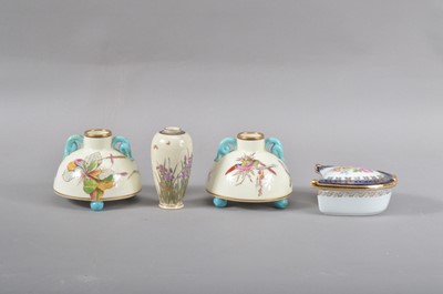 Lot 122 - A small Japanese Satsuma style vase