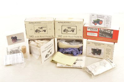 Lot 328 - Unmade White Metal O Gauge Kits (7)