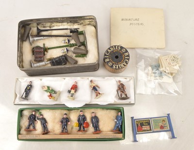 Lot 605 - Hornby 0 Gauge /Dinky Toys  group of Railway accessories