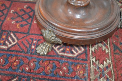 Lot 10 - A William IV or early Victorian marble lamp table