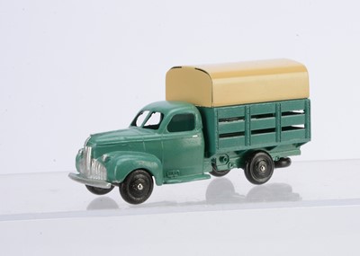 Lot 83 - A French Dinky Toys 25L Studebaker Tapissiere Covered Truck