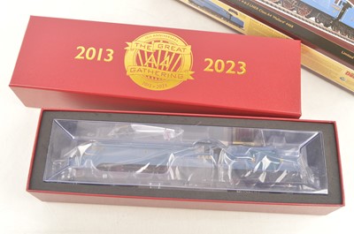 Lot 190 - Hornby (China) Hornby-Dublo NRM 00 Gauge The Great Gathering R30261 LNER blue Class A4 4468 'Mallard Locomotive and Tender