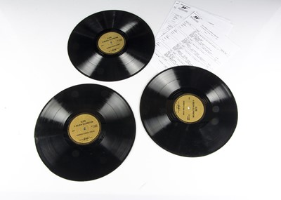 Lot 204 - Elvis Presley LP
