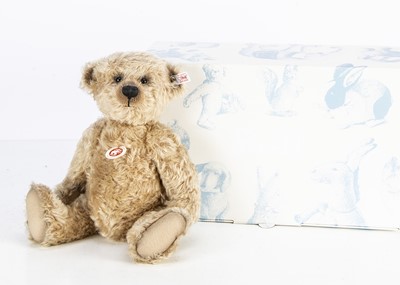 Lot 373 - A Steiff limited edition Jona Teddy Bear