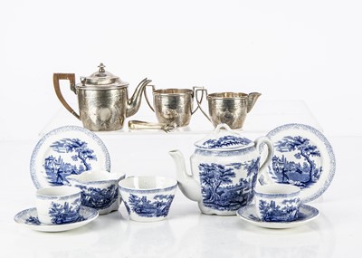 Lot 251 - A Ridgeways Humprey's Clock child's tea set