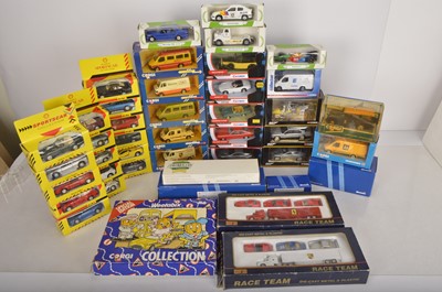 Lot 98 - Corgi Models From James Bond and Modern Diecast Vehicles (42)