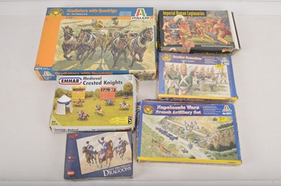 Lot 342 - Unbuilt 1/72 and 1/32 scale plastic  military kits  in original boxes (6)