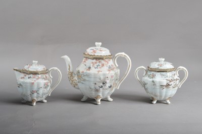 Lot 24 - A 20th century Japanese porcelain three-piece tea set