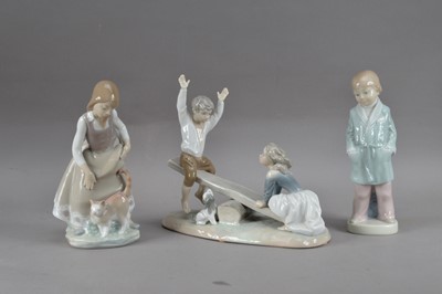 Lot 88 - Three items of Lladro porcelain