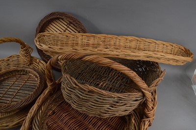 Lot 177 - A collection of wicker items