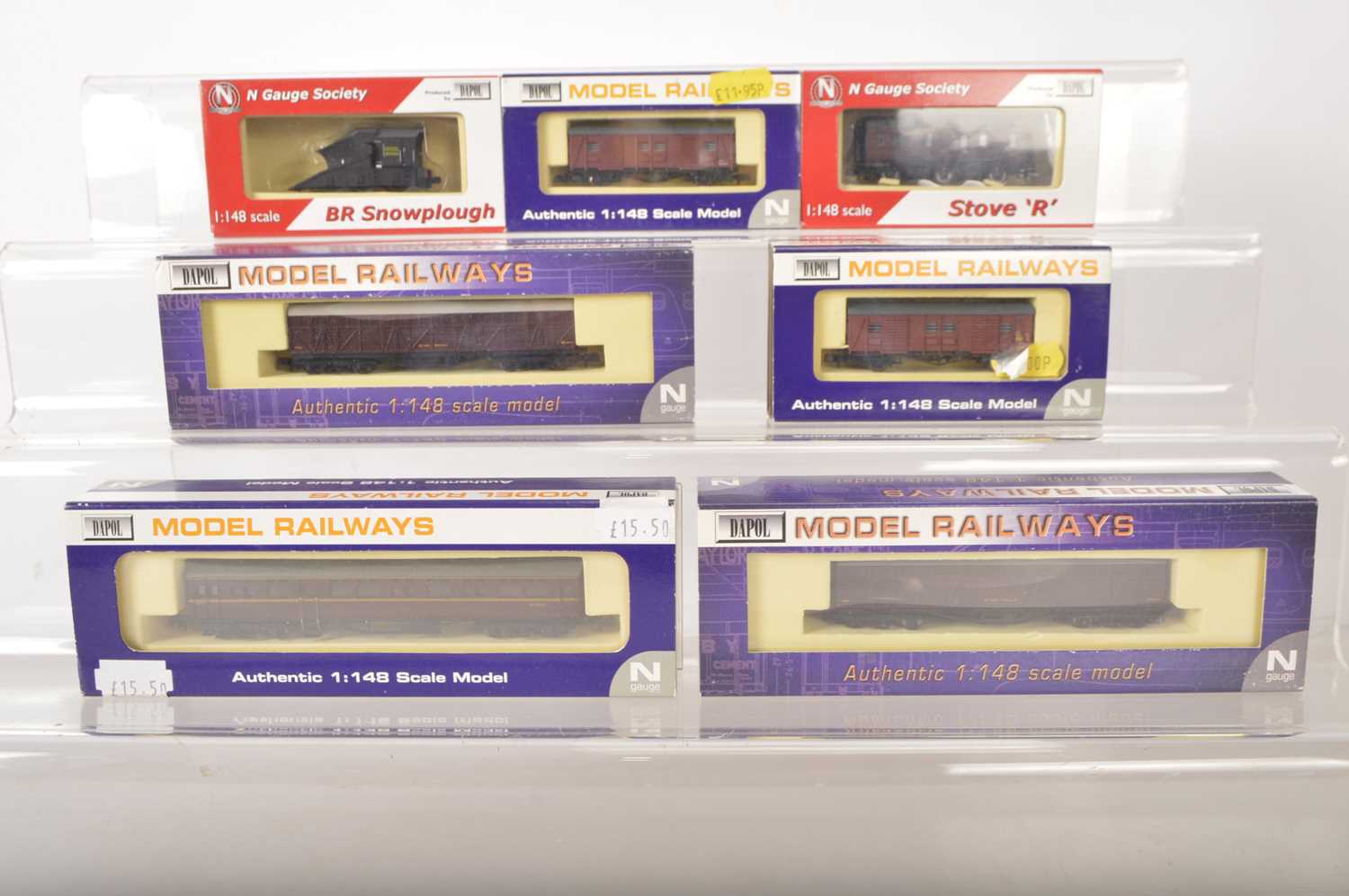 Lot 62 - Dapol N Gauge BR Maroon Coaching Stock and Snow Plough (7)