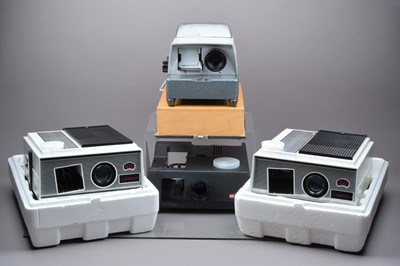 Lot 44 - A Group of Slide Projectors