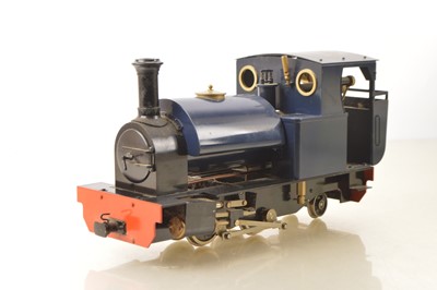 Lot 1223 - A live steam gas-fired Gauge 0/1 (adjustable) 0-4-2 'Excelsior' tank Locomotive by Accucraft (China)