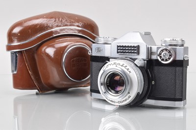 Lot 804 - A Zeiss Ikon Contaflex Super Camera