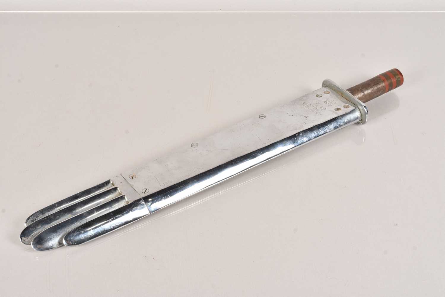 Lot 1 - A Vintage Glove/Sleeve Iron by Ashley Brothers of Yeovil