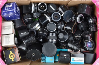 Lot 195 - A Tray of Tele-Converters