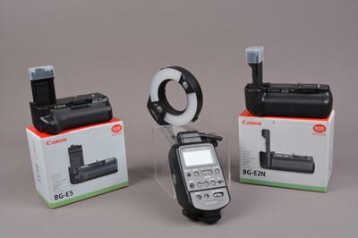 Lot 331 - A Group of Canon Accessories