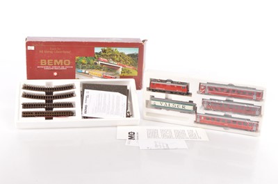 Lot 12 - Bemo HOe/HOm Swiss Glacier Express Starter Set