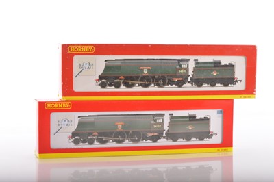 Lot 110 - Pair of Hornby 00 Gauge boxed BR green unrebuilt West Country Class Locomotives and Tenders (2)