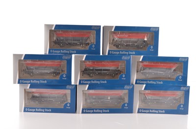 Lot 760 - Dapol 0 Gauge Modern issue group of HEA Railfreight Red/Grey Coal Hoppers (8)