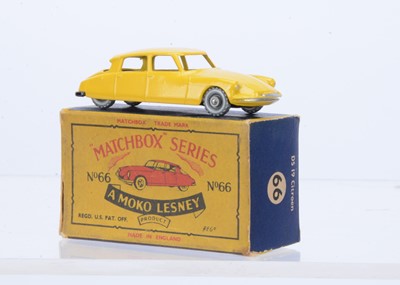 Lot 93 - A Scarce Boxed Matchbox Lesney 66a Citroen DS19