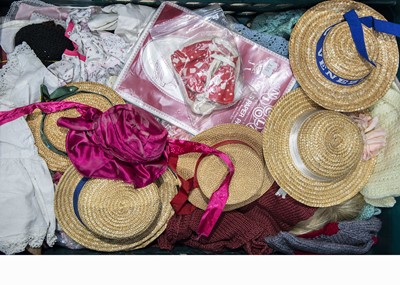 Lot 216 - A large quantity of dolls clothes and accessories