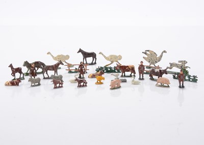 Lot 612 - A small collection of OO (Double O) gauge figures and accessories mainly by Charbens comprising farmers (4)