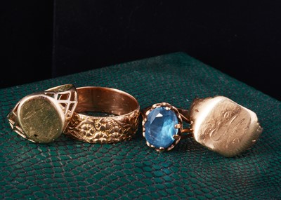 Lot 14 - A collection of four 9ct rings