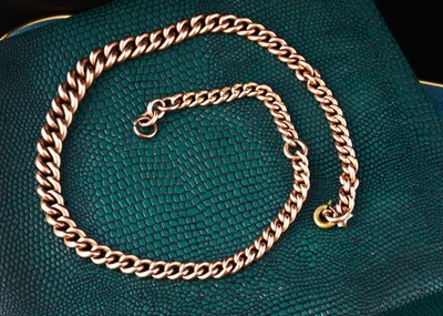 Lot 21 - A 9ct gold graduated curb link albert fob chain