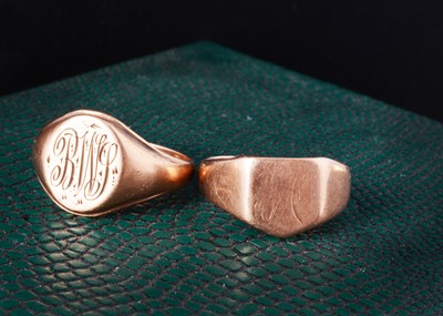 Lot 25 - Two 9ct gold dress rings