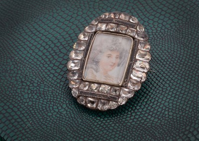 Lot 151 - An early 19th Century ivory portrait miniature