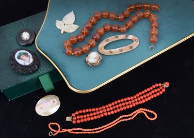 Lot 182 - A string of Baltic amber beads