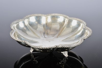 Lot 235 - A mid 20th century footed dish