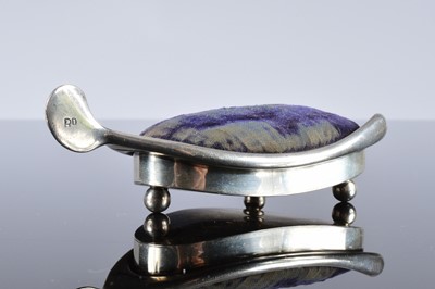 Lot 264 - A late Victorian silver filled pin cushion by A. Barrett & Sons