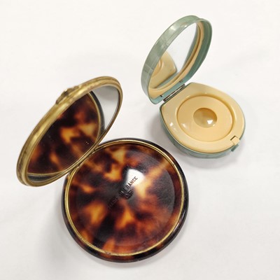 Lot 397 - Bakelite, Celluloid and plastic compacts