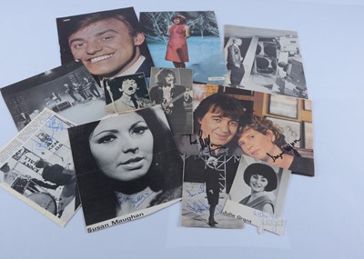 Lot 395 - Musicians / Signatures