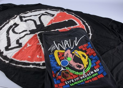 Lot 396 - Roger Waters / Pink Floyd / The Wall Stage Banner