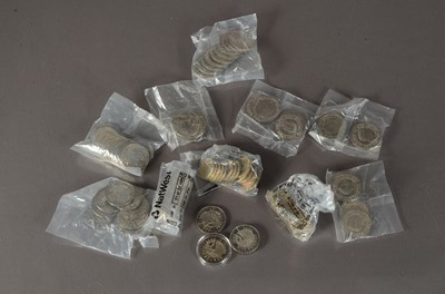 Lot 11 - A collection of British Decimal £5 an £2 coins