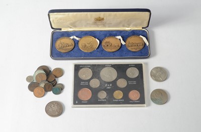 Lot 28 - A small collection of British coinage and medallions